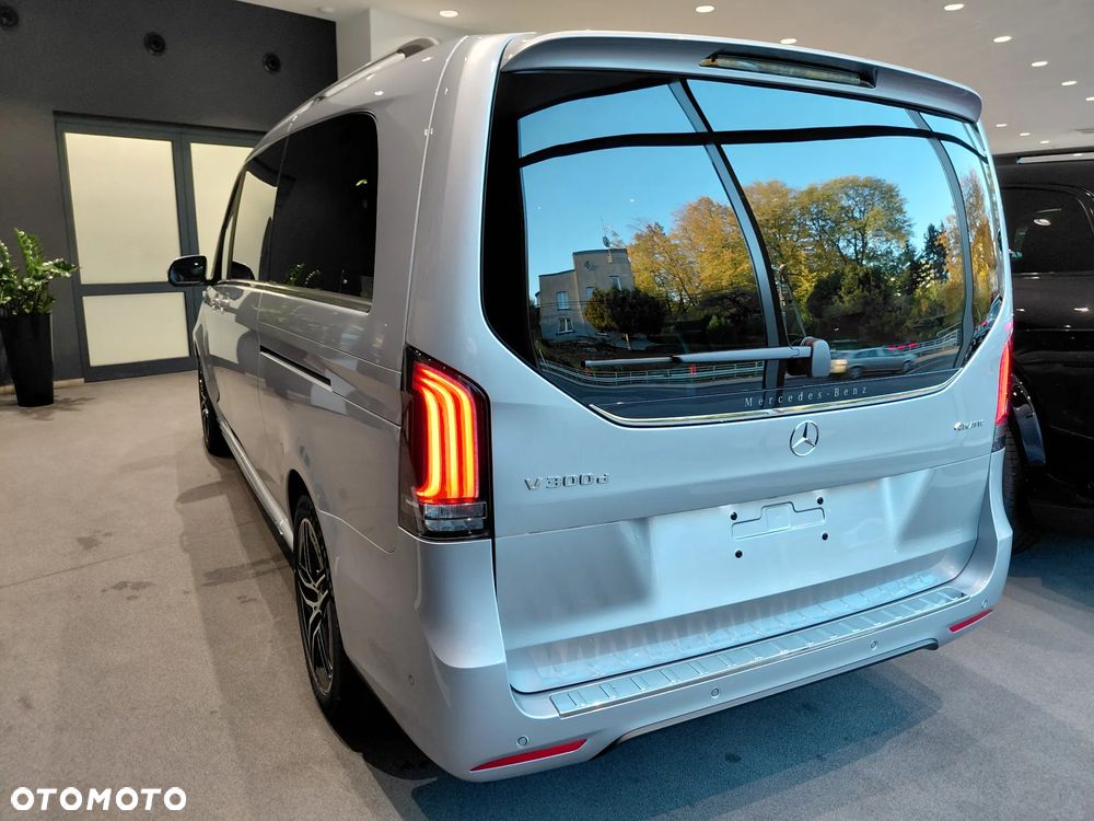 Mercedes-Benz Klasa V 300 d 4-Matic 9G-Tronic Exclusive (ekstra dł) - 6