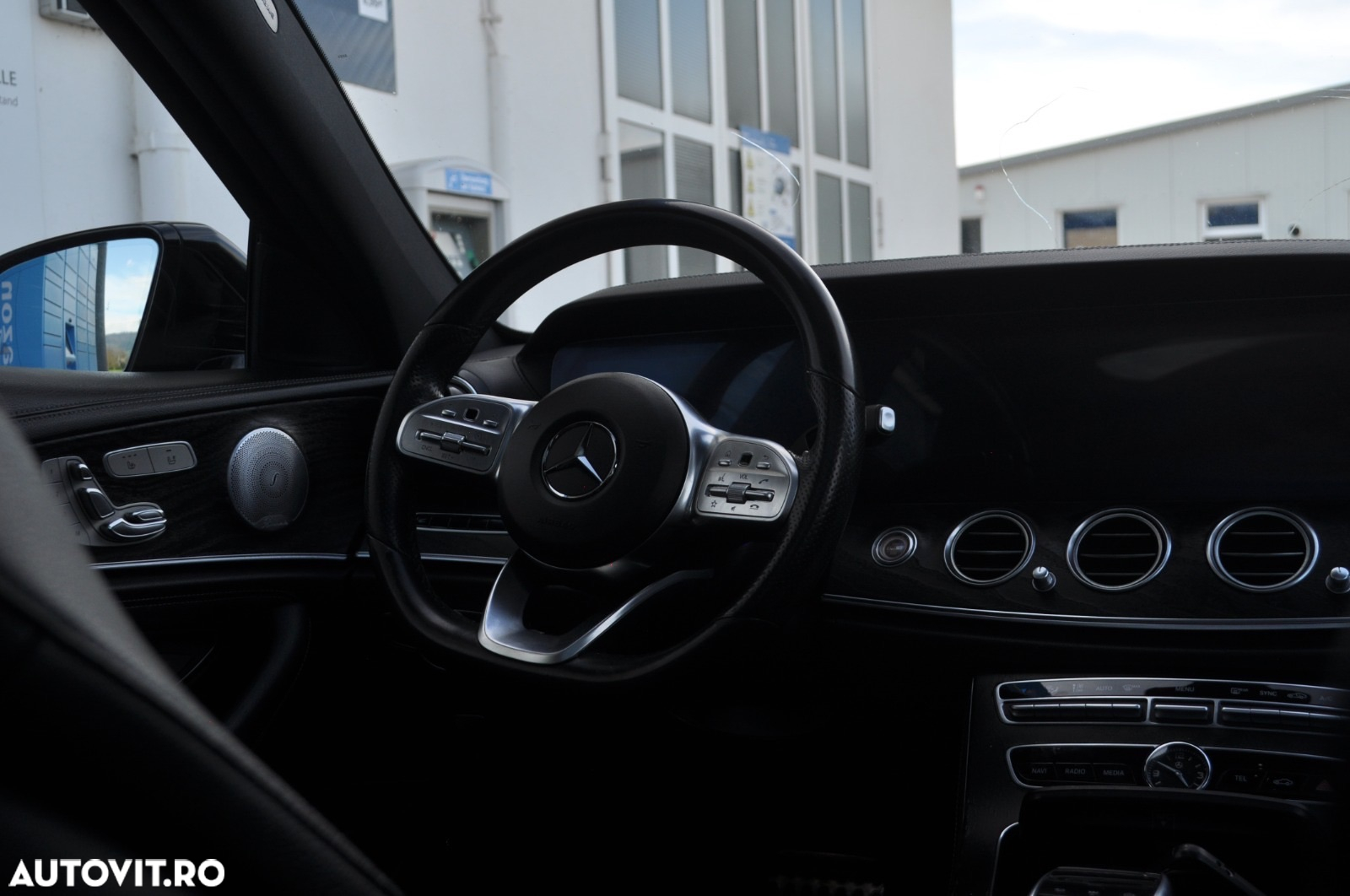 Mercedes-Benz E - 13
