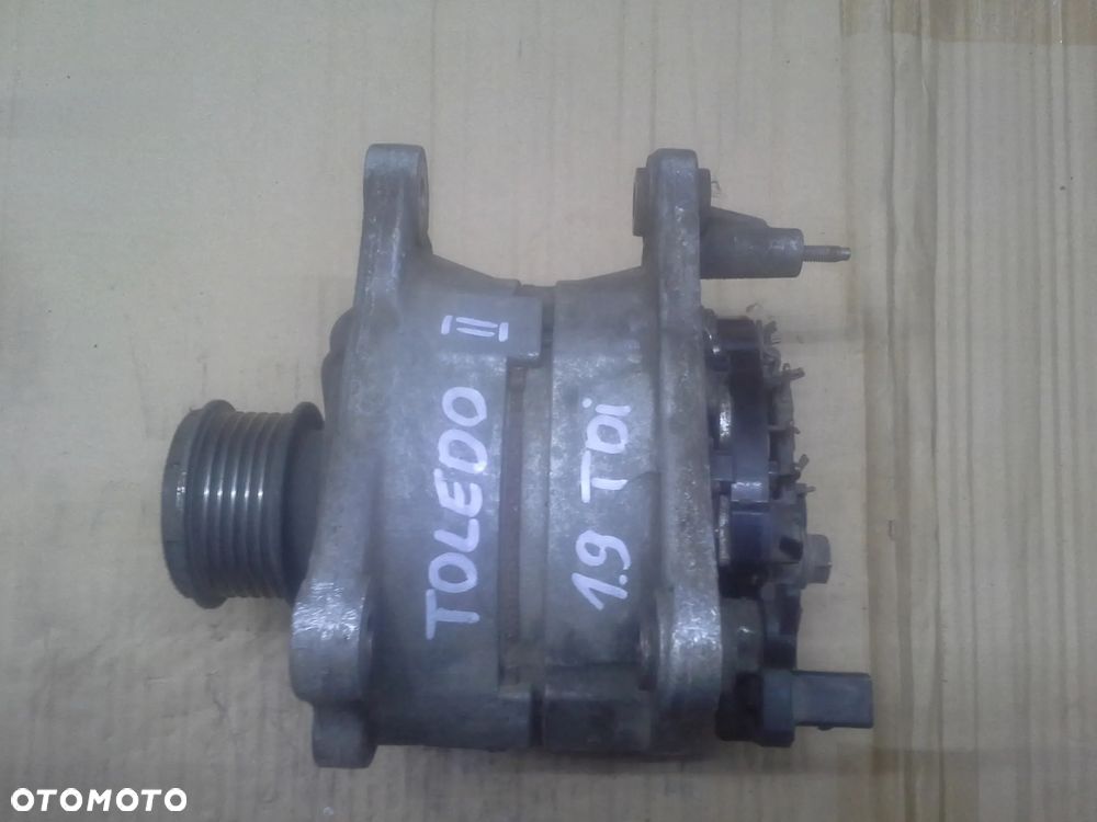 Alternator Seat Toledo II 1.9 TDi F00M144136 - 3