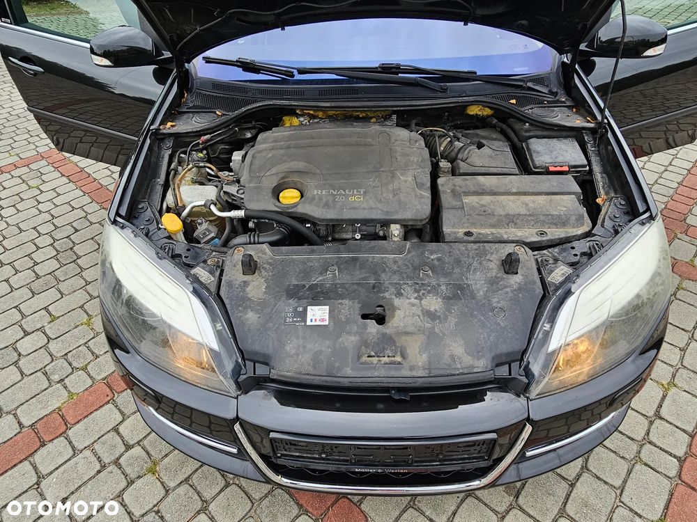 Renault Laguna dCi 175 FAP Bose Edition - 28