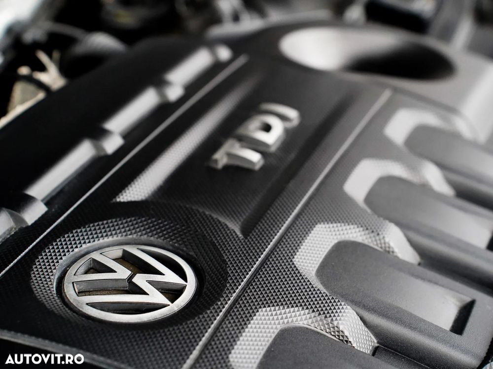 Volkswagen Golf 1.6 TDI BlueMotion Technology Trendline - 39