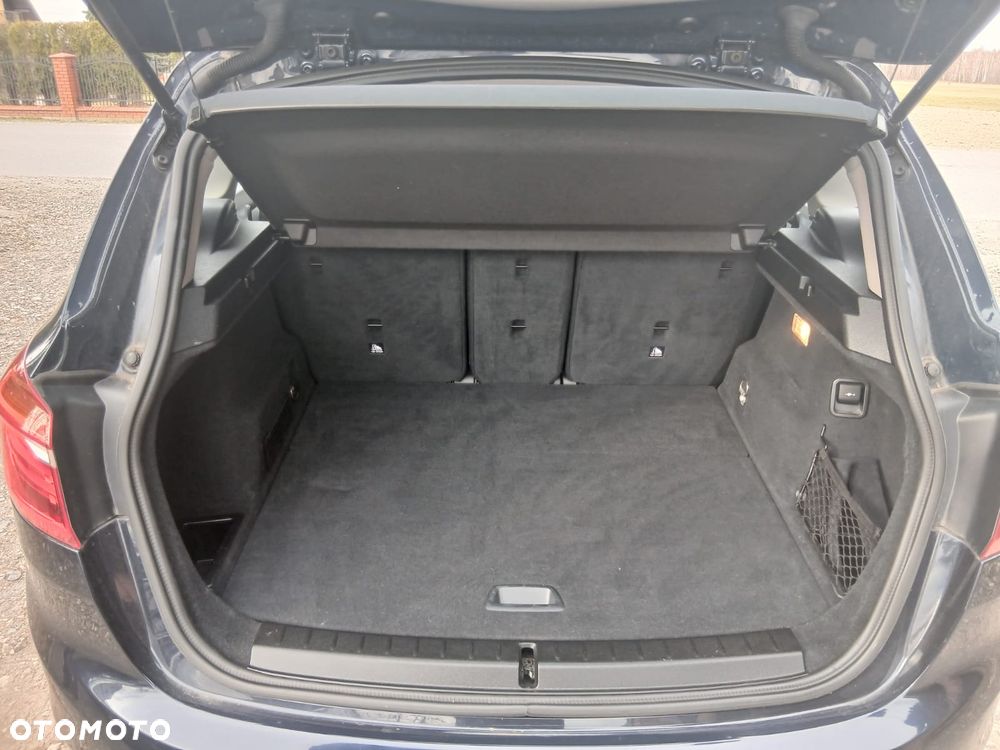 BMW Seria 2 218d xDrive Luxury Line - 38