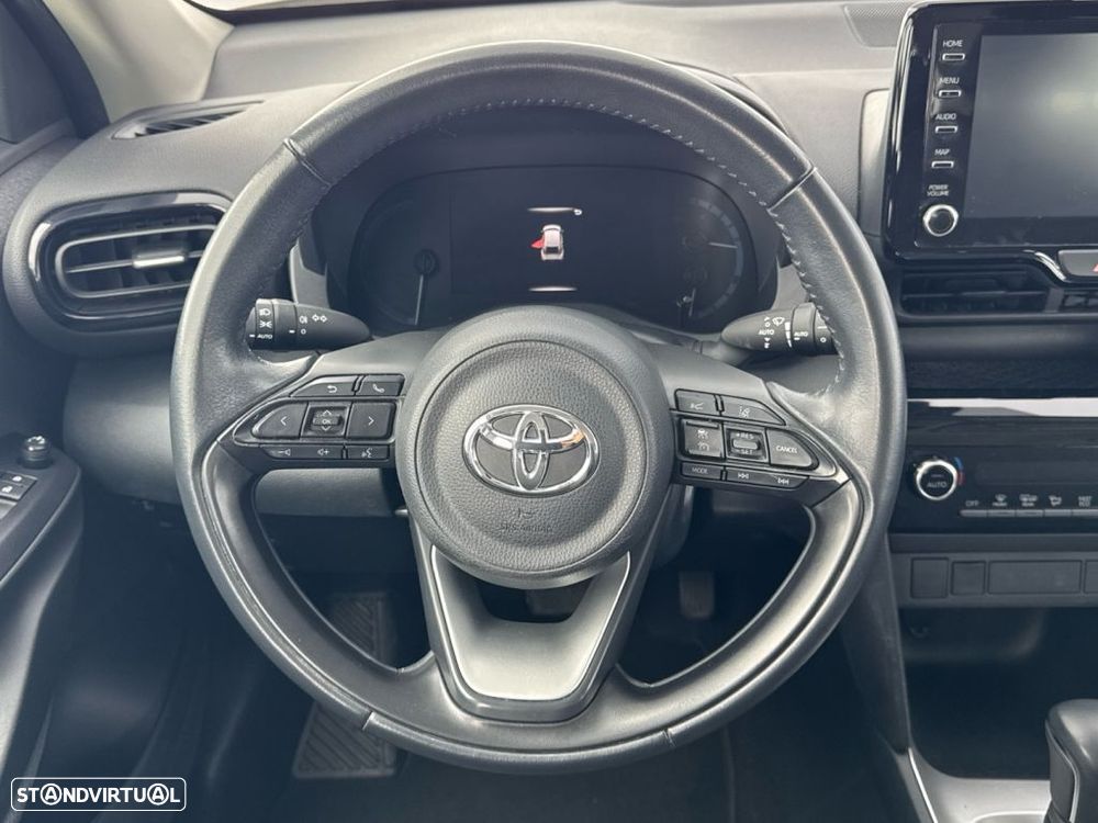 Toyota Yaris Cross 1.5 HDF Comfort Plus AWD - 17