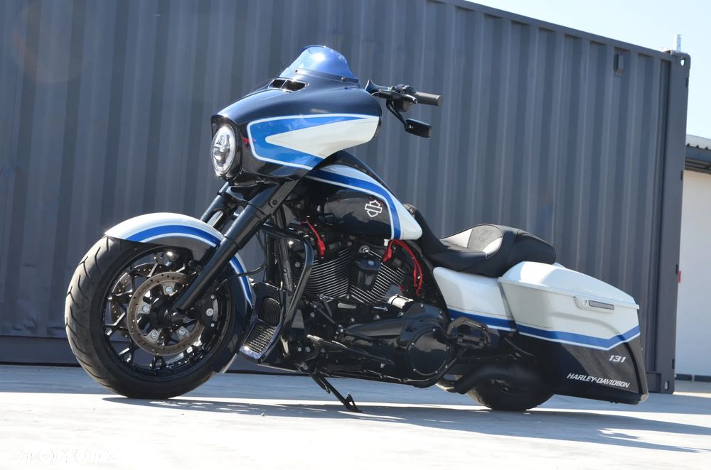 Harley-Davidson Touring Street Glide - 10