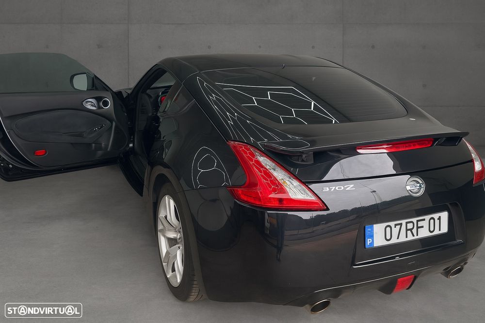 Nissan 370 Z - 4