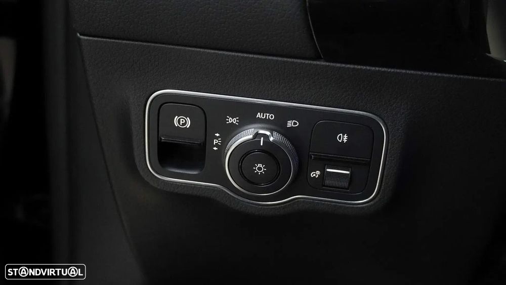 Mercedes-Benz GLA 200 d 8G-DCT Progressive Advanced - 15