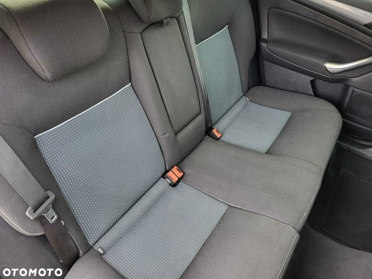 Ford Mondeo - 21