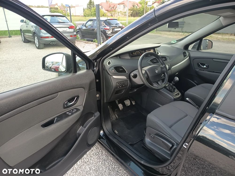 Renault Scenic 1.6 16V 110 TomTom Edition - 18