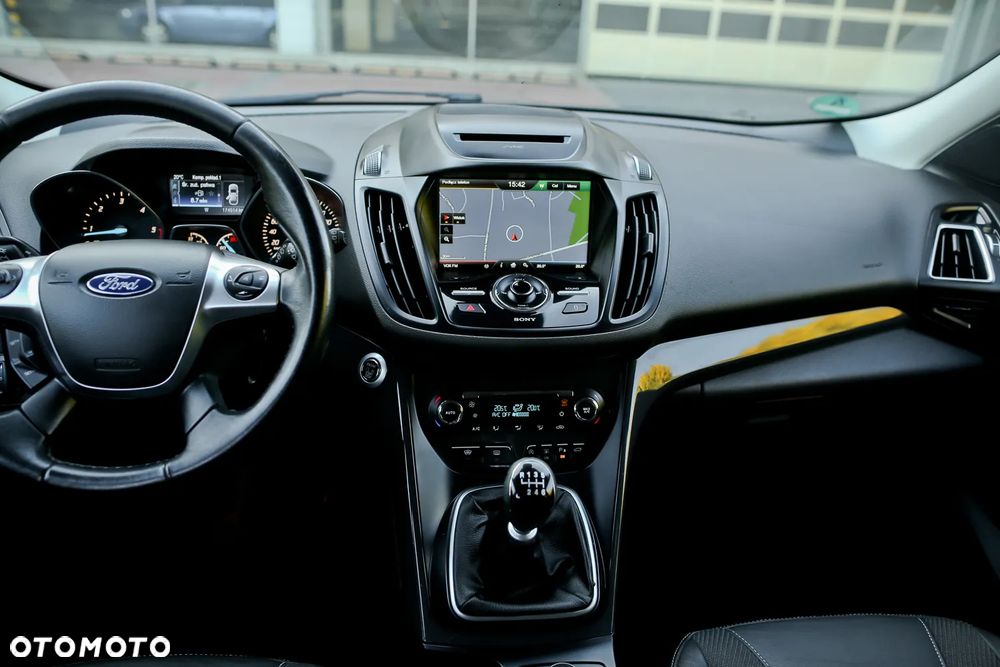 Ford Kuga 2.0 TDCi 4x4 Titanium - 23