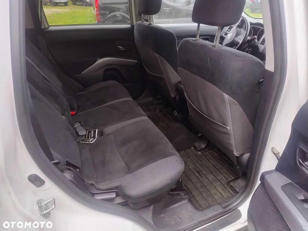 Mitsubishi Outlander 2.4 2WD - 15