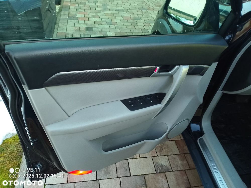 Chevrolet Captiva 2.2 D LT+ - 9