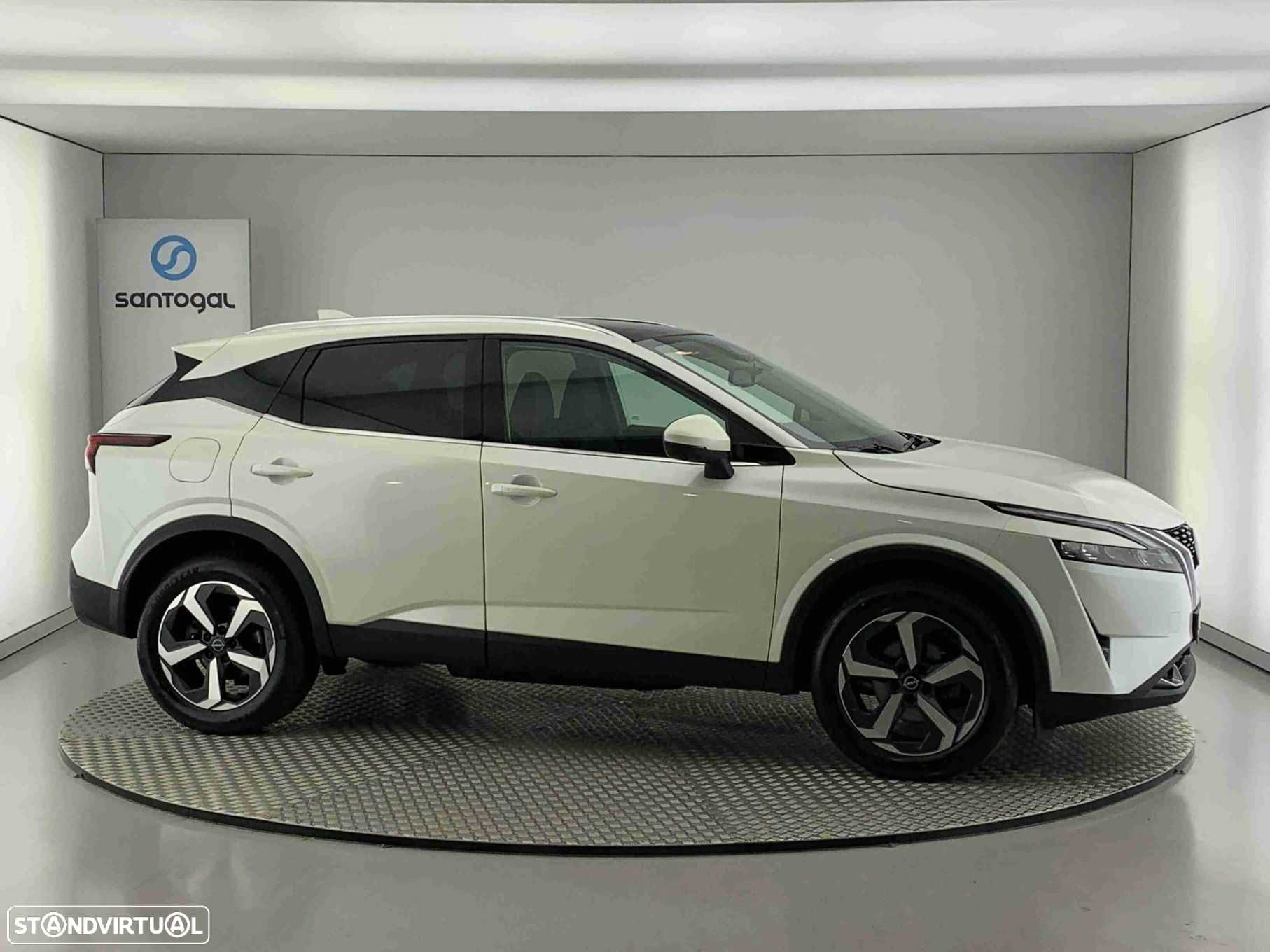 Nissan Qashqai 1.3 DIG-T N-Connecta LED+SKY - 1