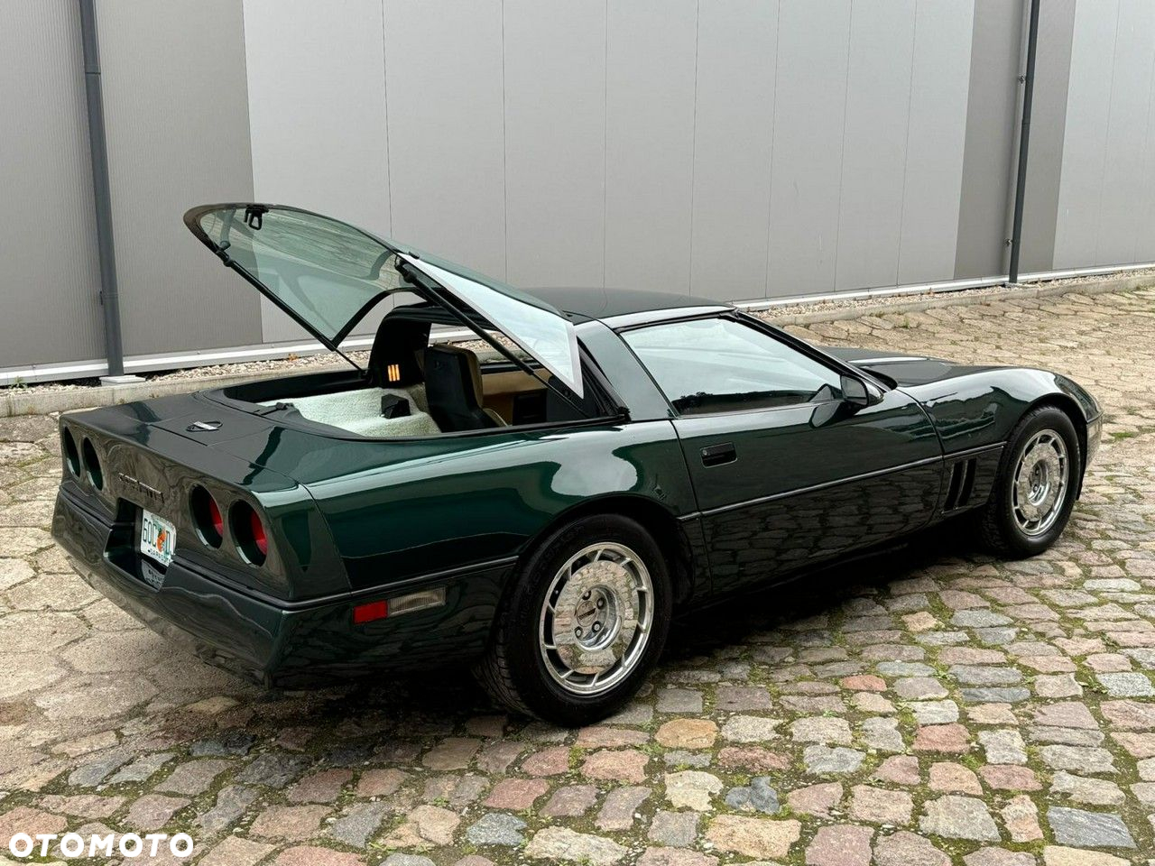 Chevrolet Corvette - 8