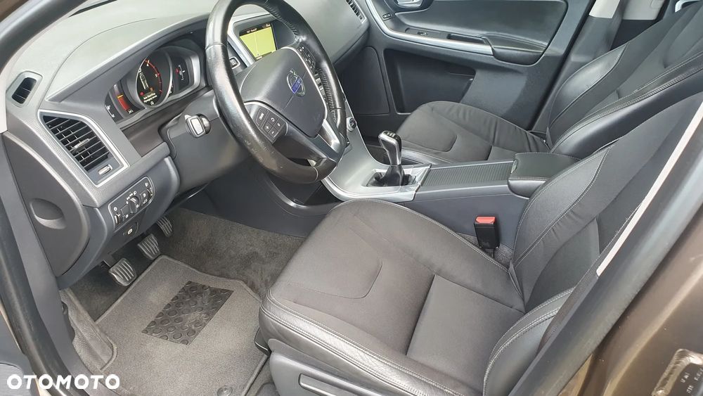 Volvo XC 60 - 12