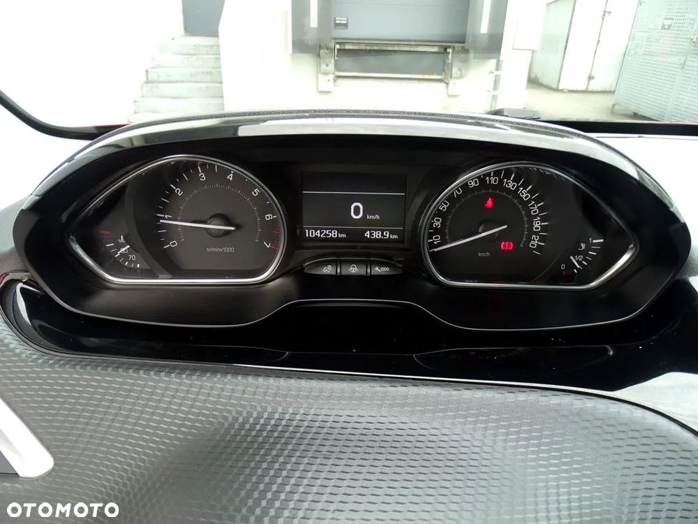 Peugeot 2008 PureTech 82 Active - 17