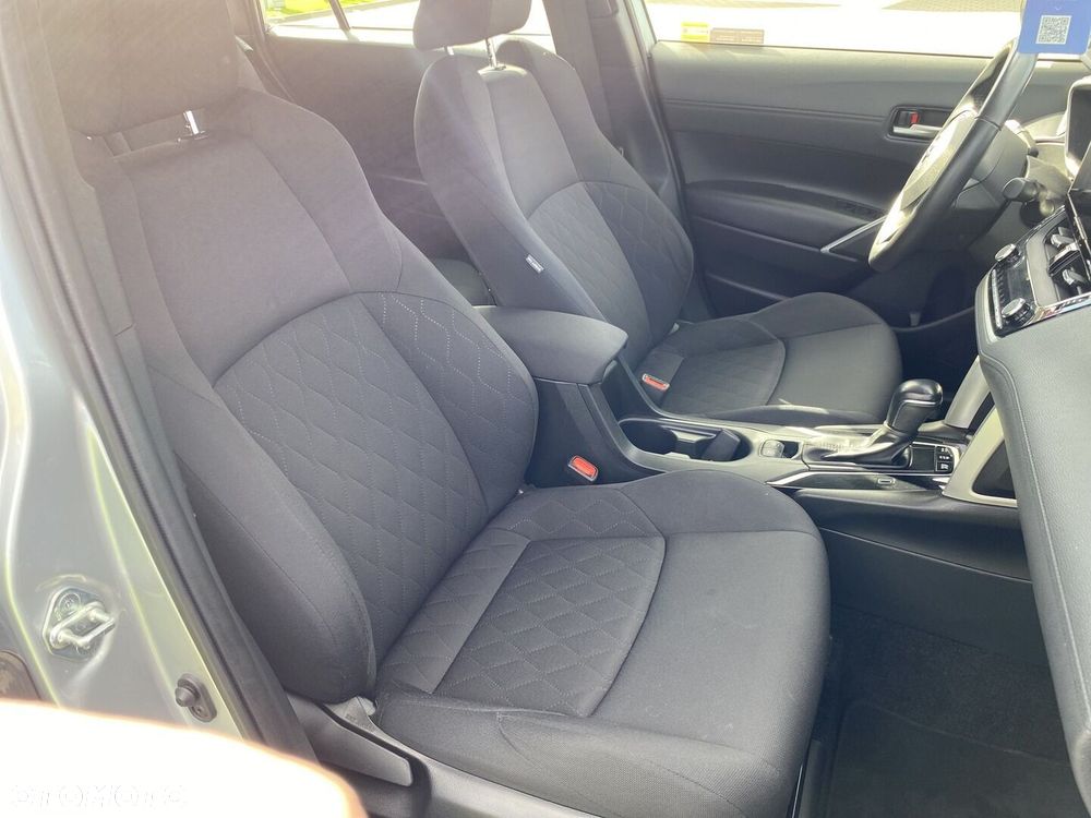 Toyota Corolla Cross - 21