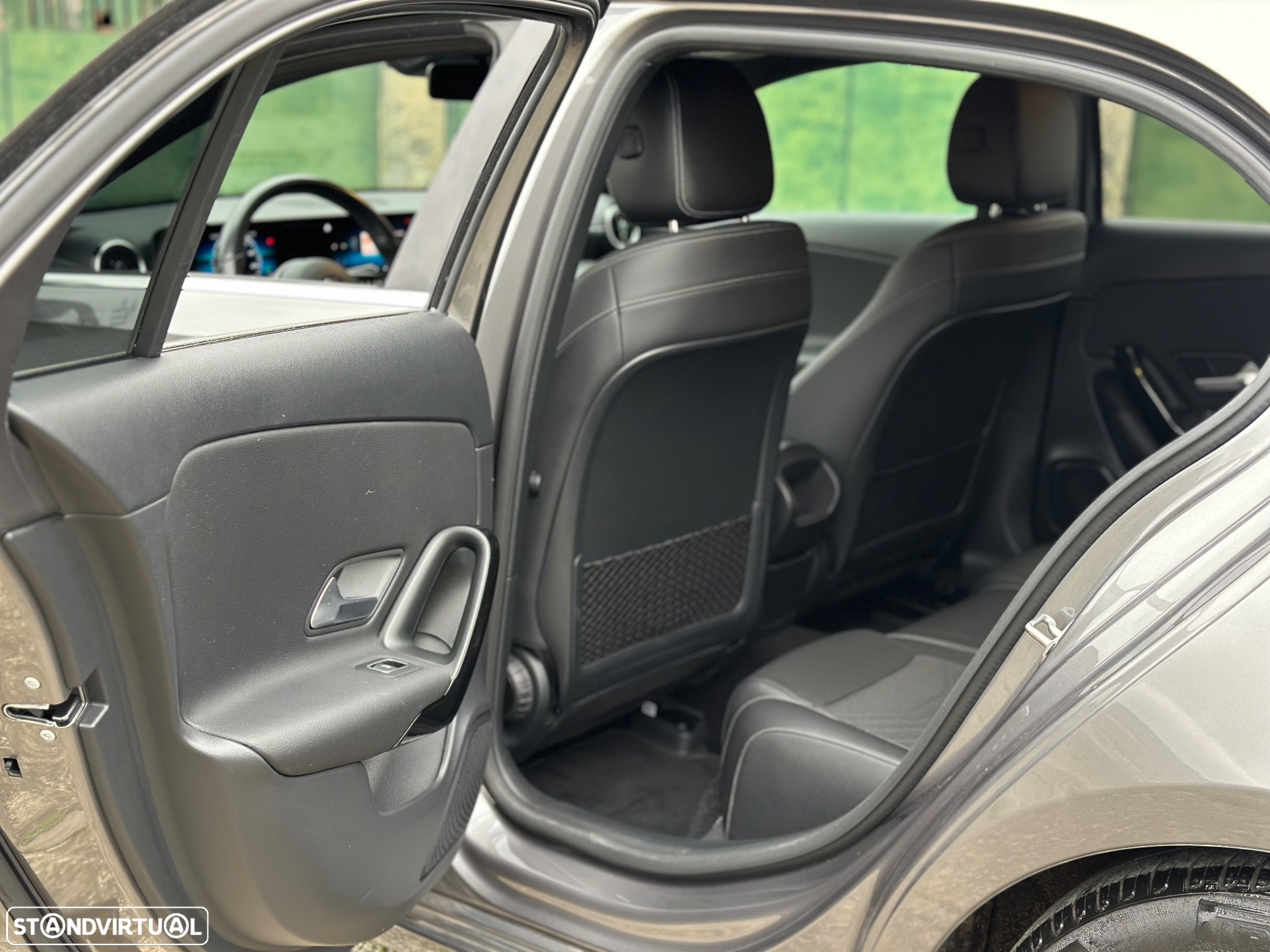 Mercedes-Benz A 180 d Style Plus Aut. - 23