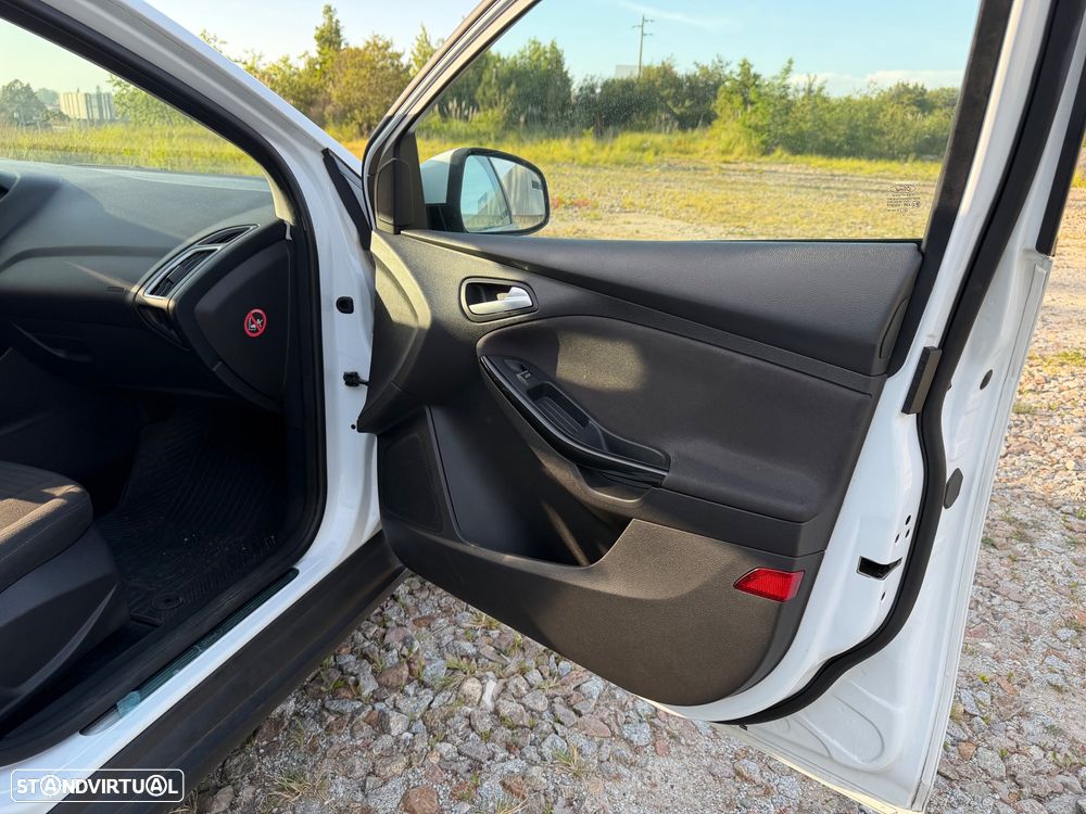 Ford Focus 1.5 TDCi Titanium - 24