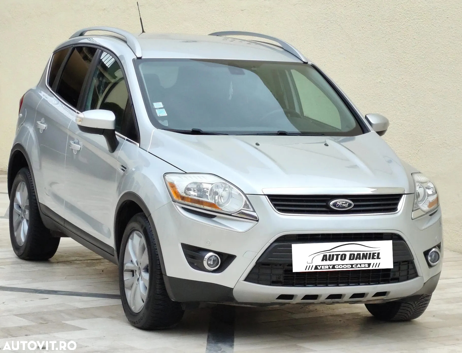 Ford Kuga - 12