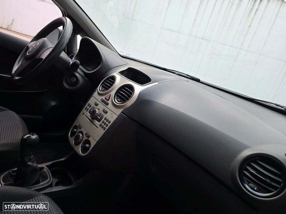 Opel CORSA VAN - 34