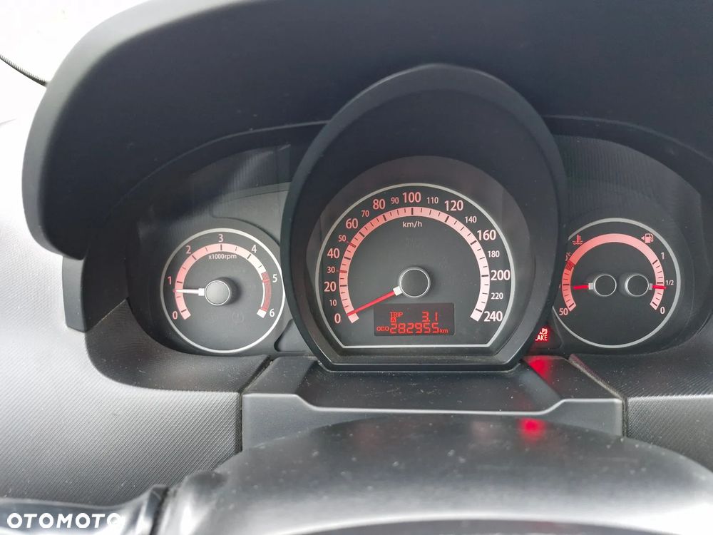 Kia Ceed - 16