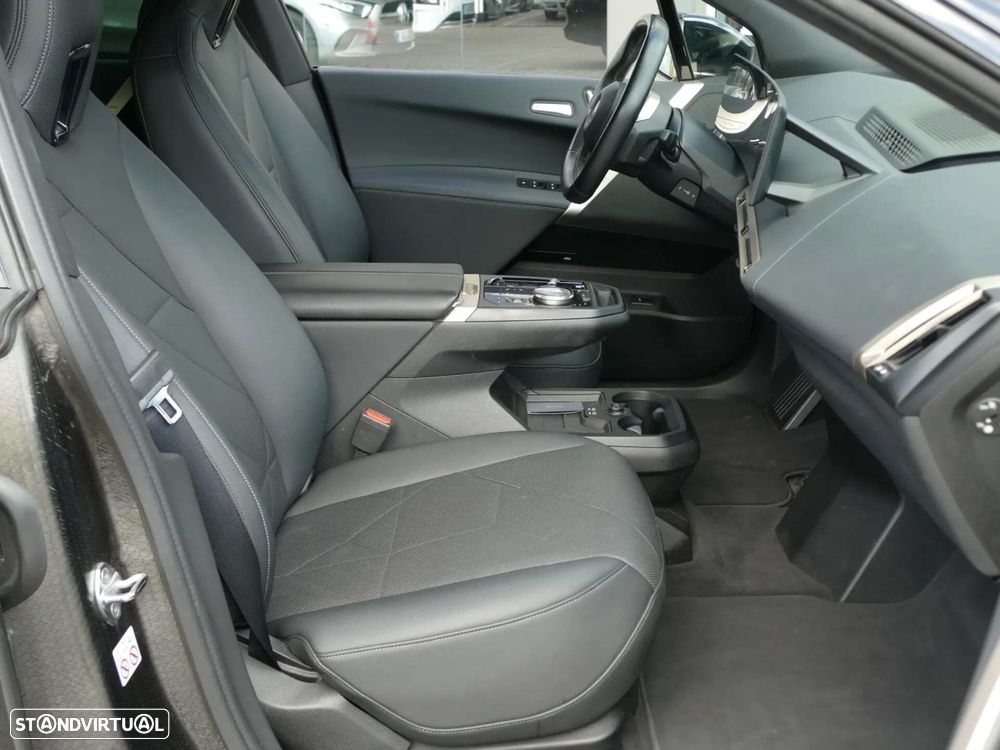 BMW iX xDrive 40 Pack Desportivo - 29