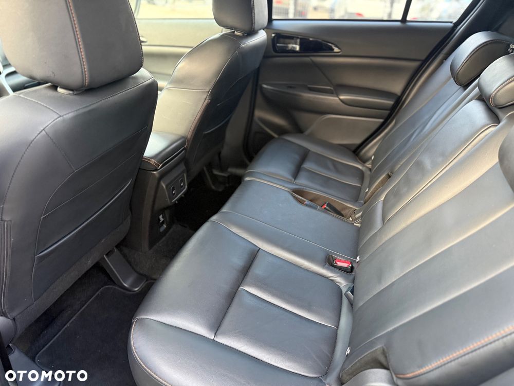 Mitsubishi Eclipse Cross - 38