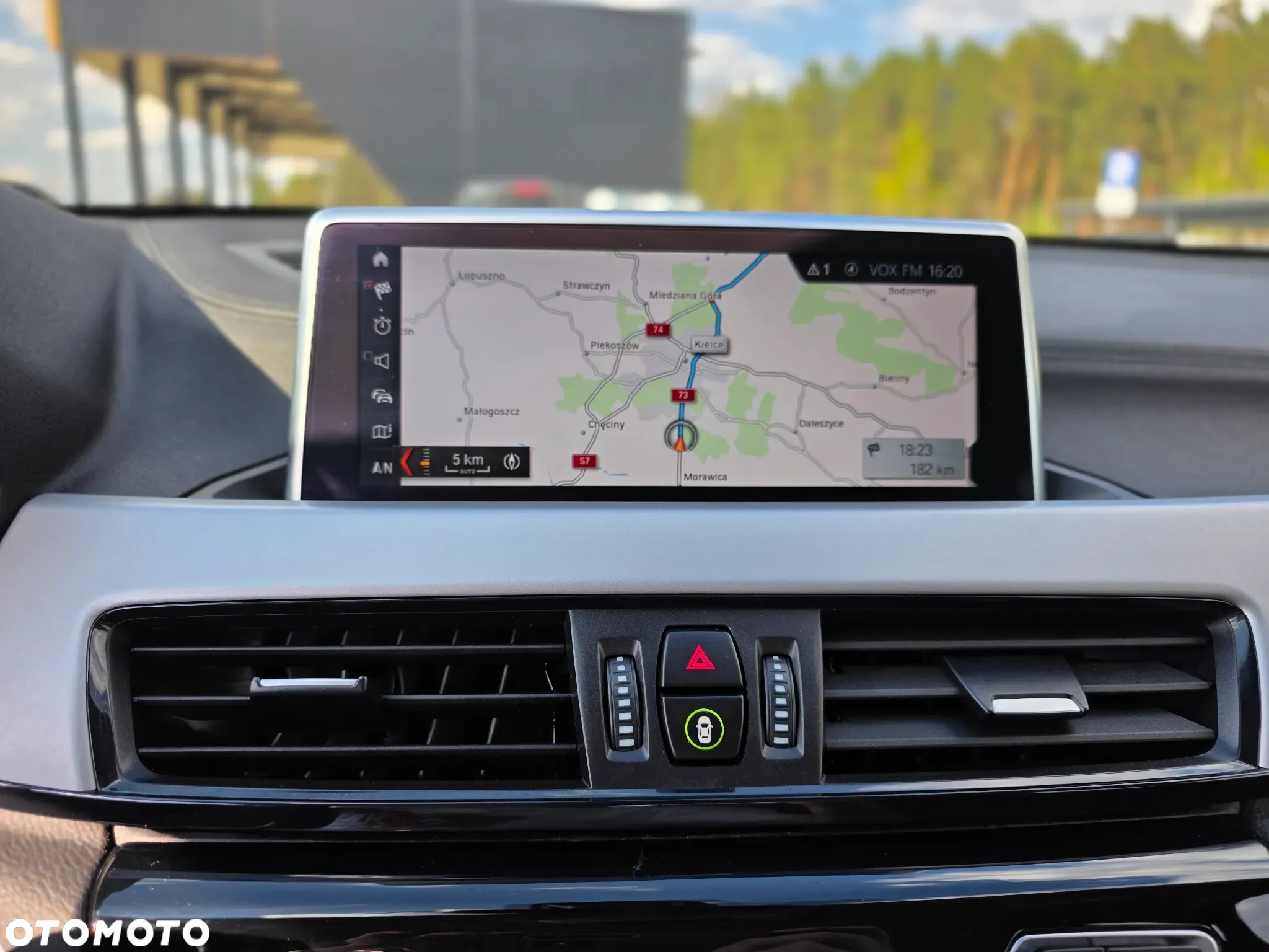 BMW X2 sDrive18i GPF Business Edition - 11