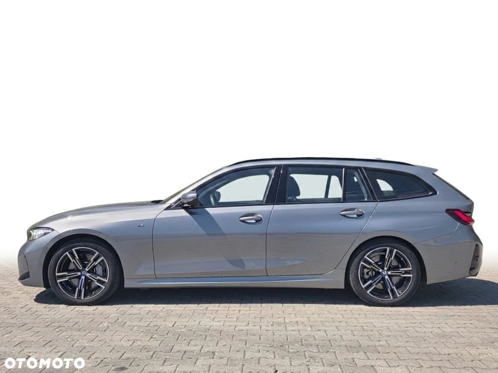 BMW Seria 3 330i xDrive M Sport - 2