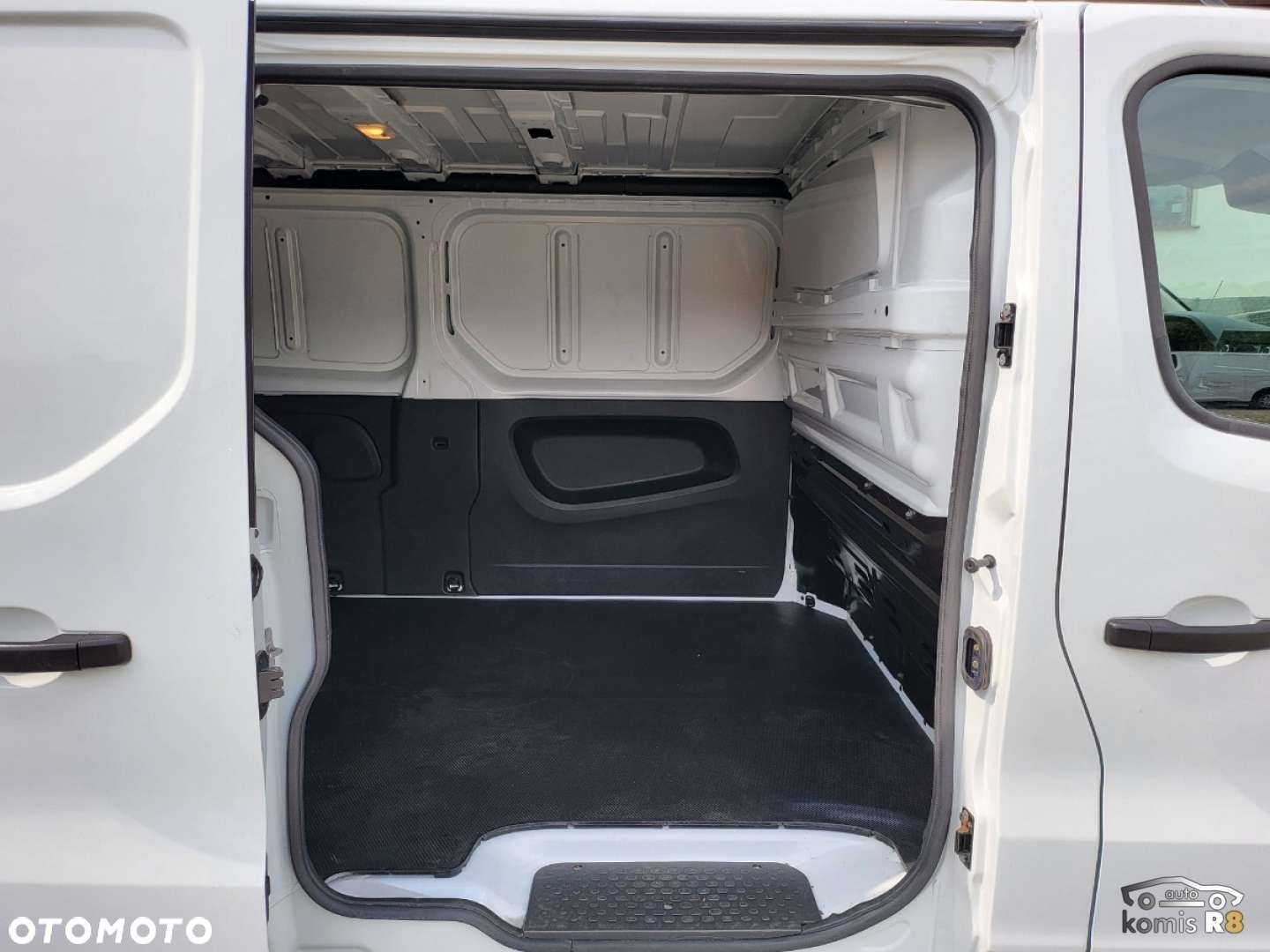 Renault Trafic - 11