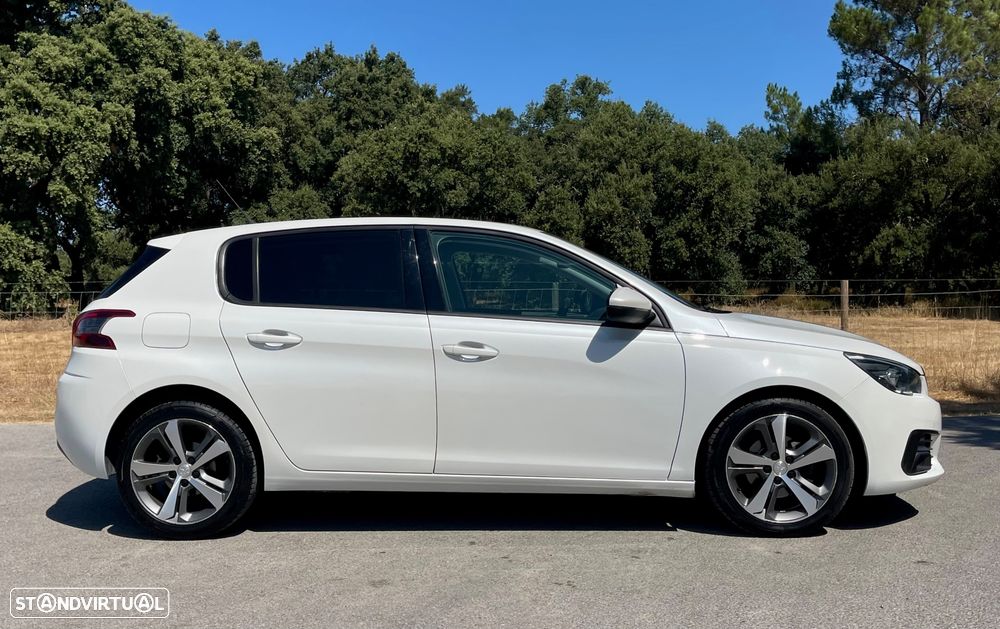 Peugeot 308 1.5 BlueHDi Allure - 4