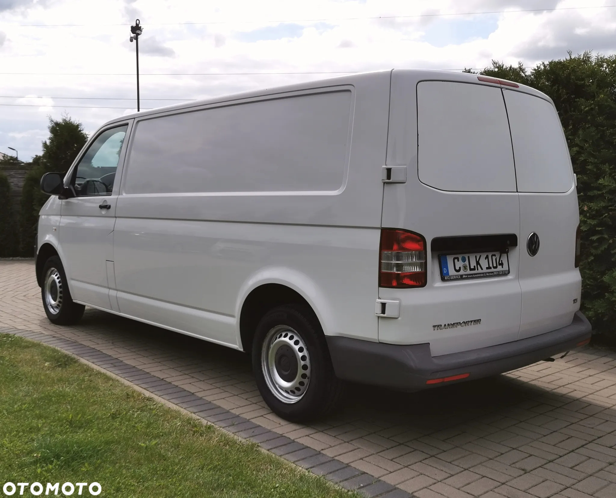 Volkswagen Transporter - 11