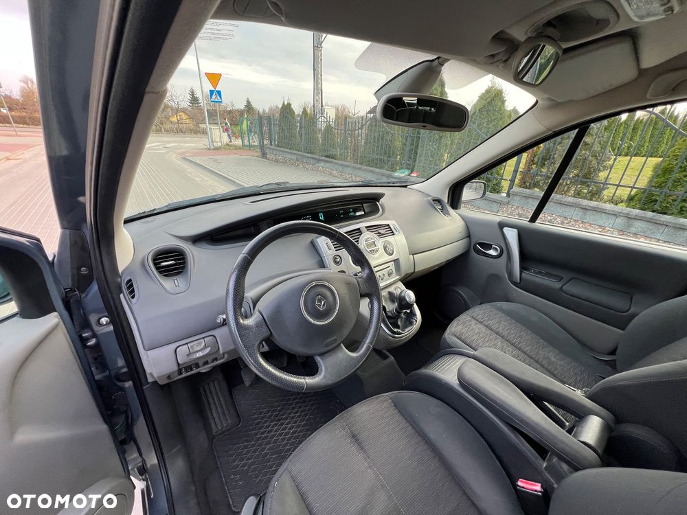 Renault Scenic 2.0 16V Expression - 9