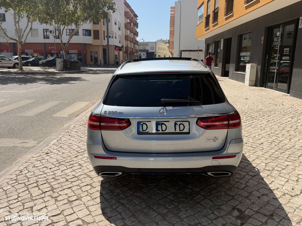 Mercedes-Benz E 300 - 4
