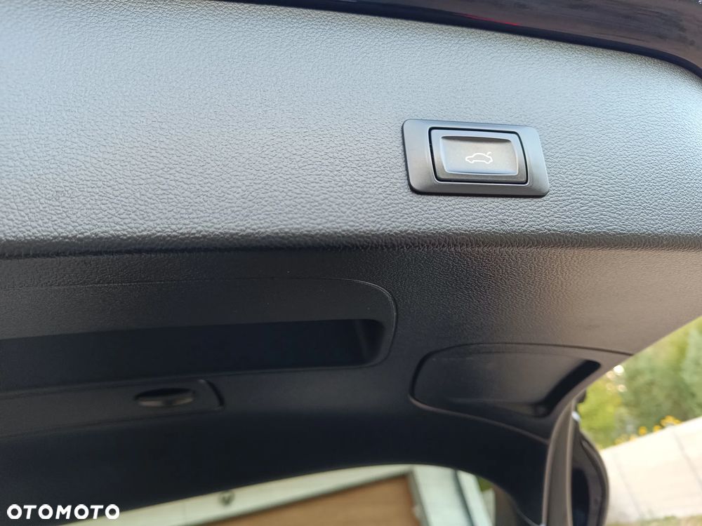 Audi A6 Avant 3.0 TDI DPF quattro S tronic - 28