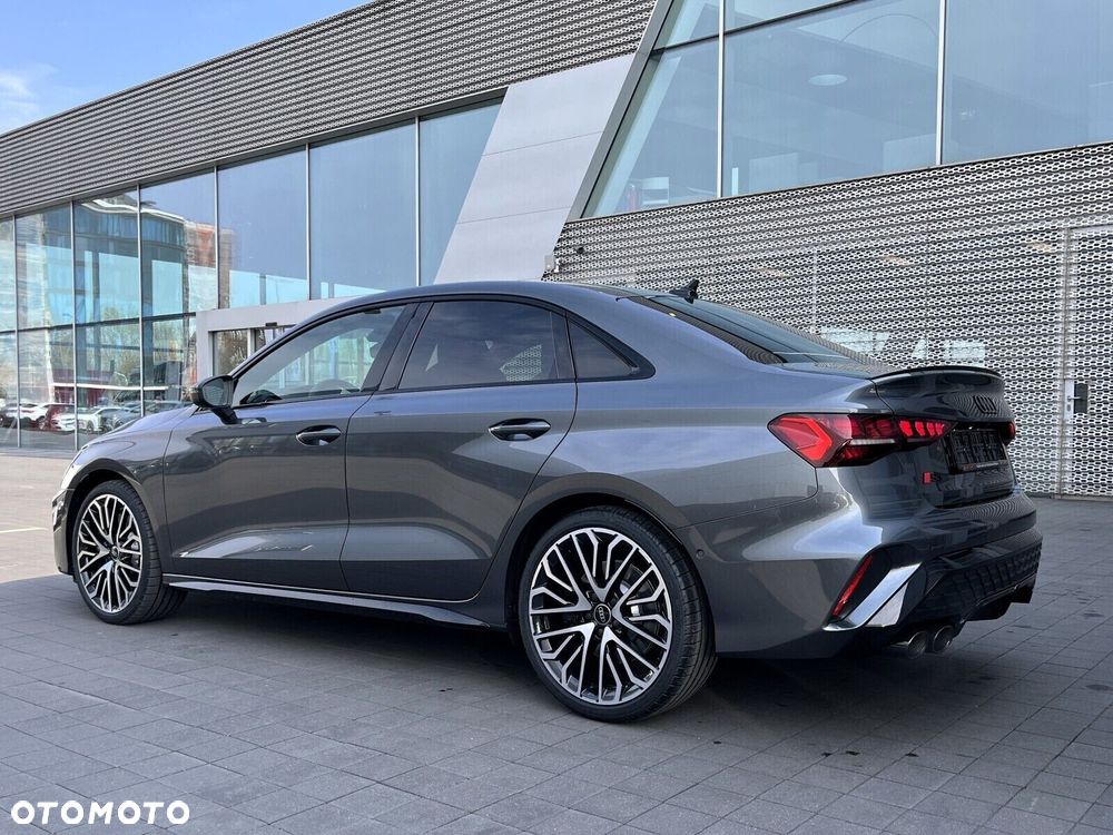 Audi S3 Limousine - 4