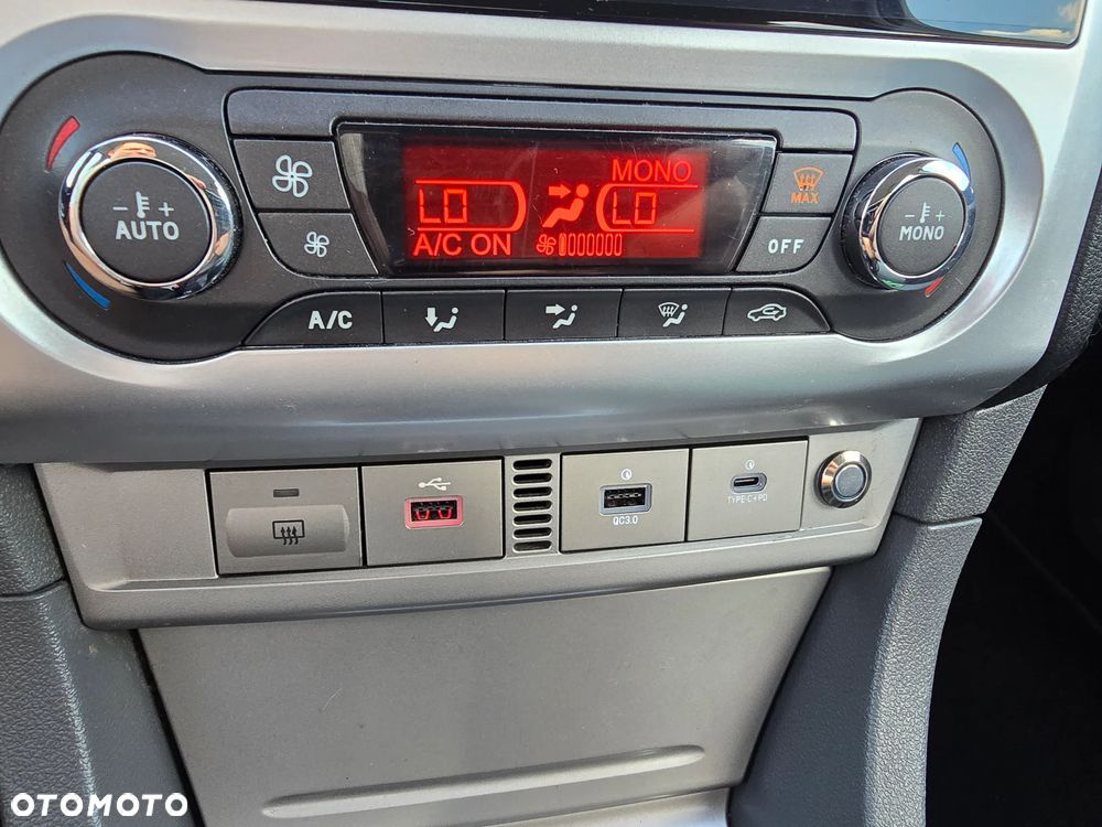Ford Focus - 27