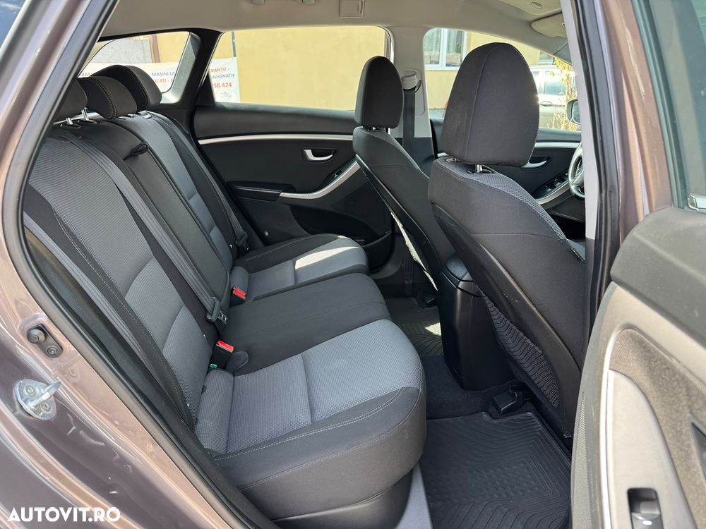 Hyundai i30 - 12