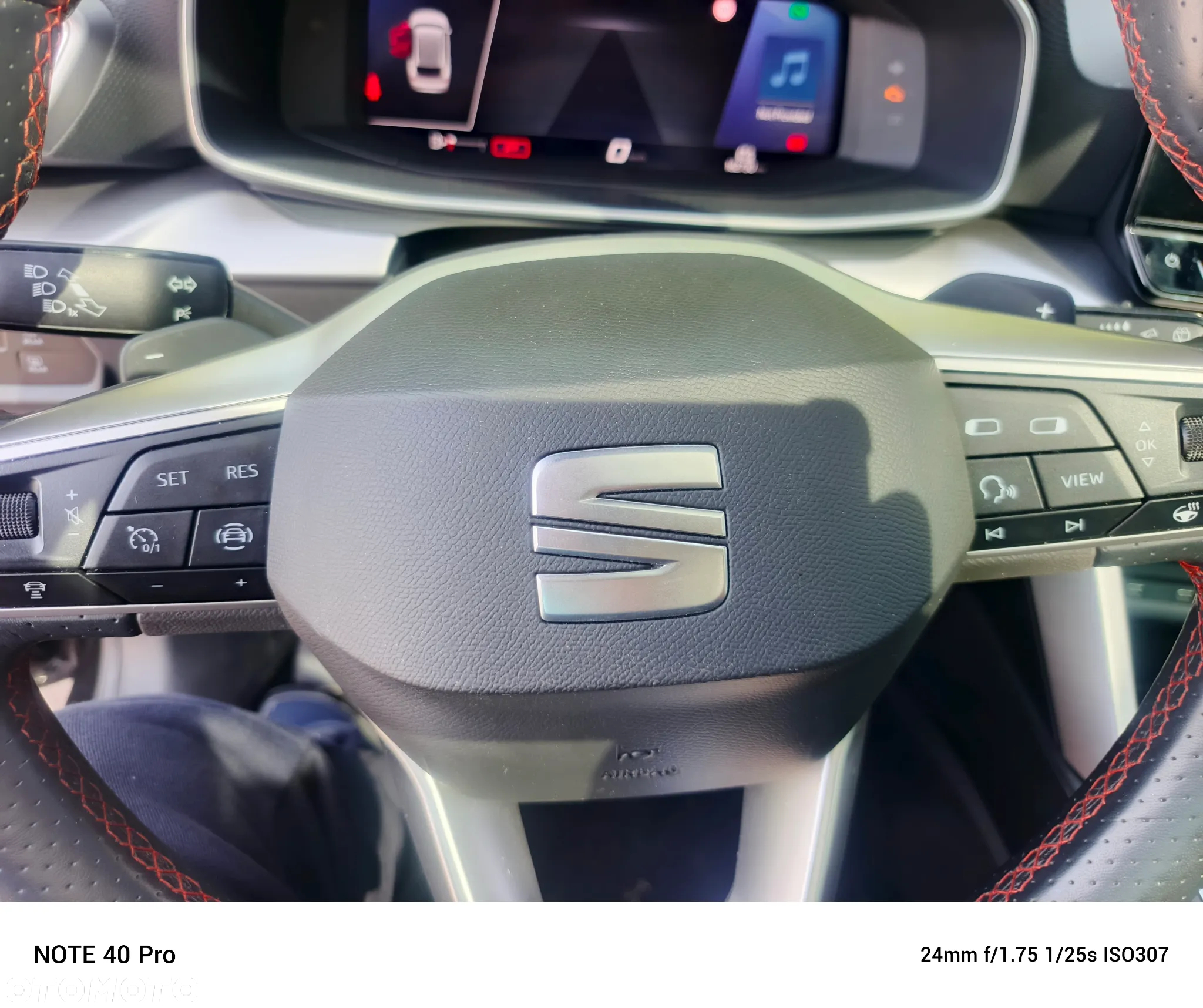 Seat Leon 2.0 TDI FR DSG - 33