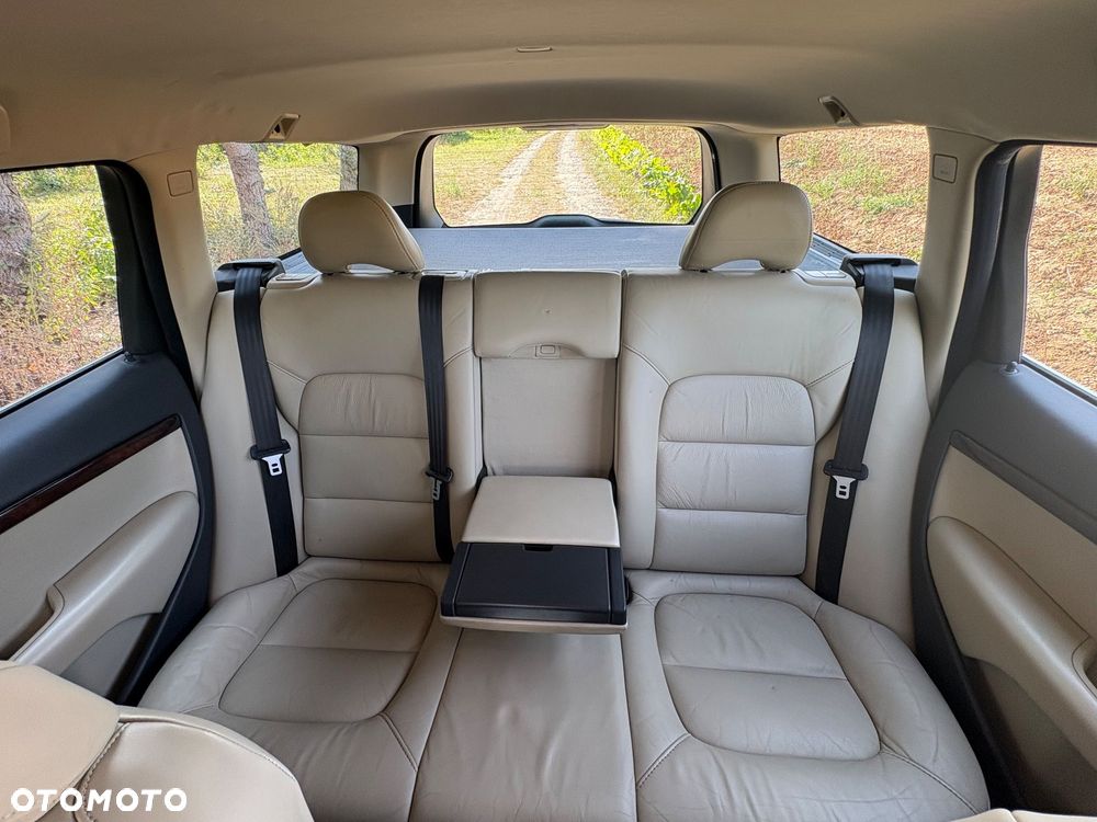 Volvo V70 D4 AWD Summum - 16