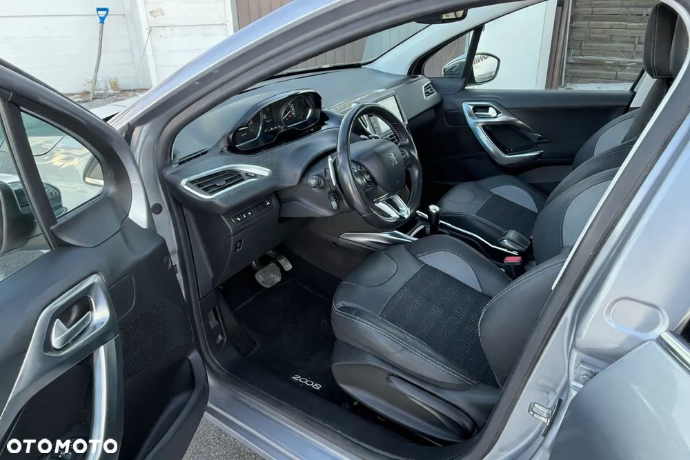 Peugeot 2008 PureTech 82 ETG5 STOP&START Allure - 8