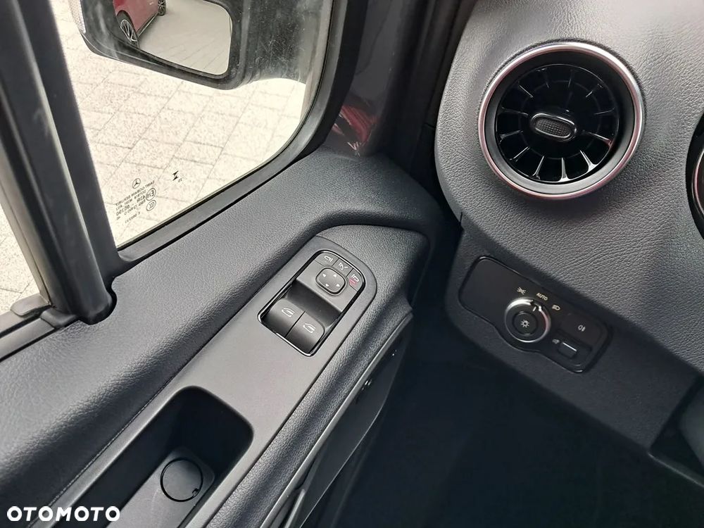 Mercedes-Benz Sprinter - 18