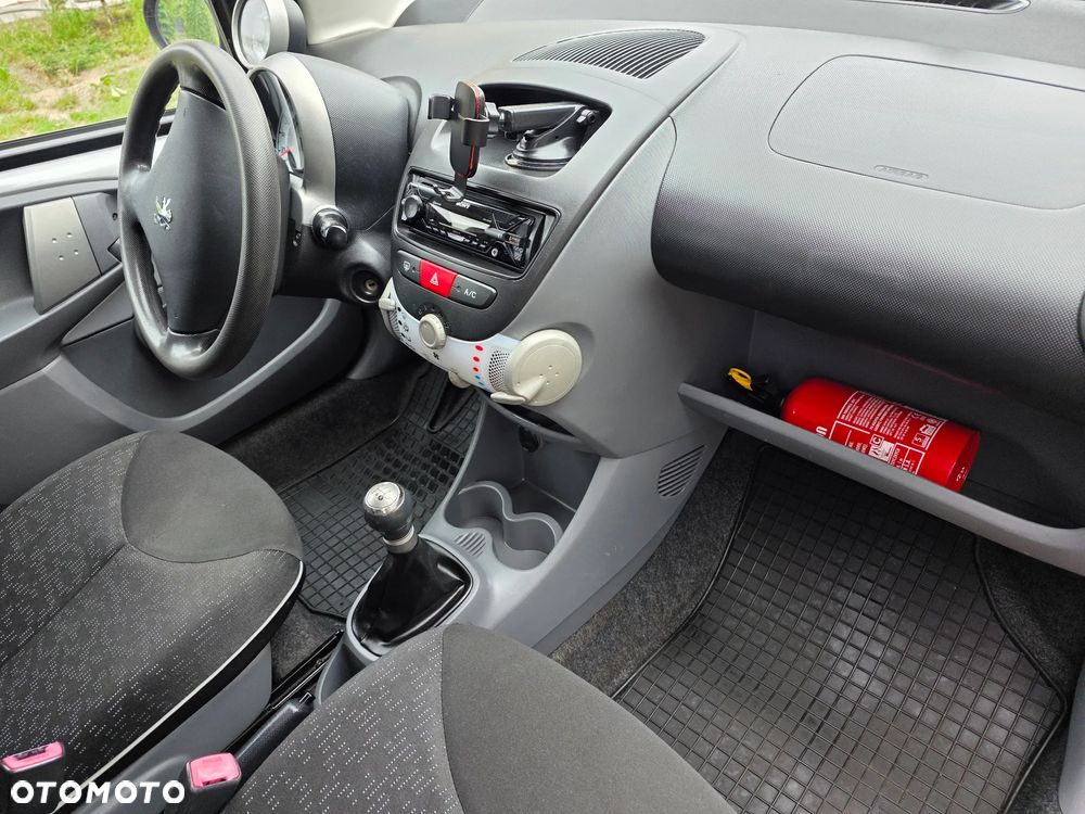 Peugeot 107 1.0 Trendy - 5