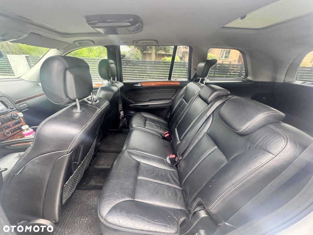 Mercedes-Benz GL 350 CDI DPF 4Matic BlueEFFICIENCY 7G-TRONIC - 22
