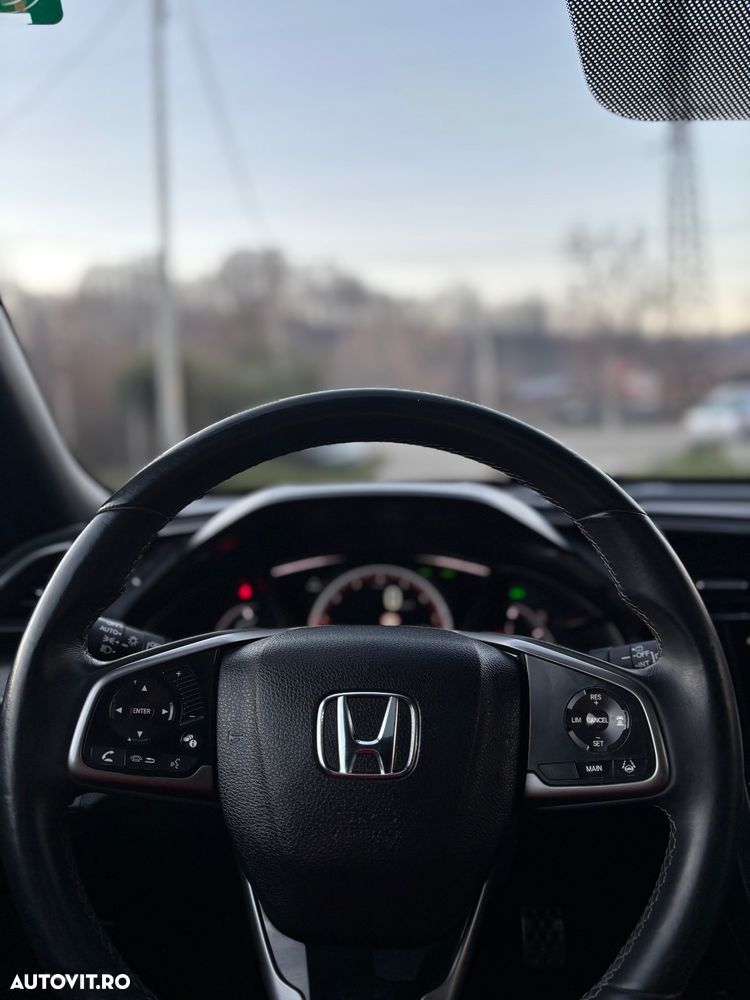 Honda Civic 1.5 i-VTEC Turbo Sport Plus - 8