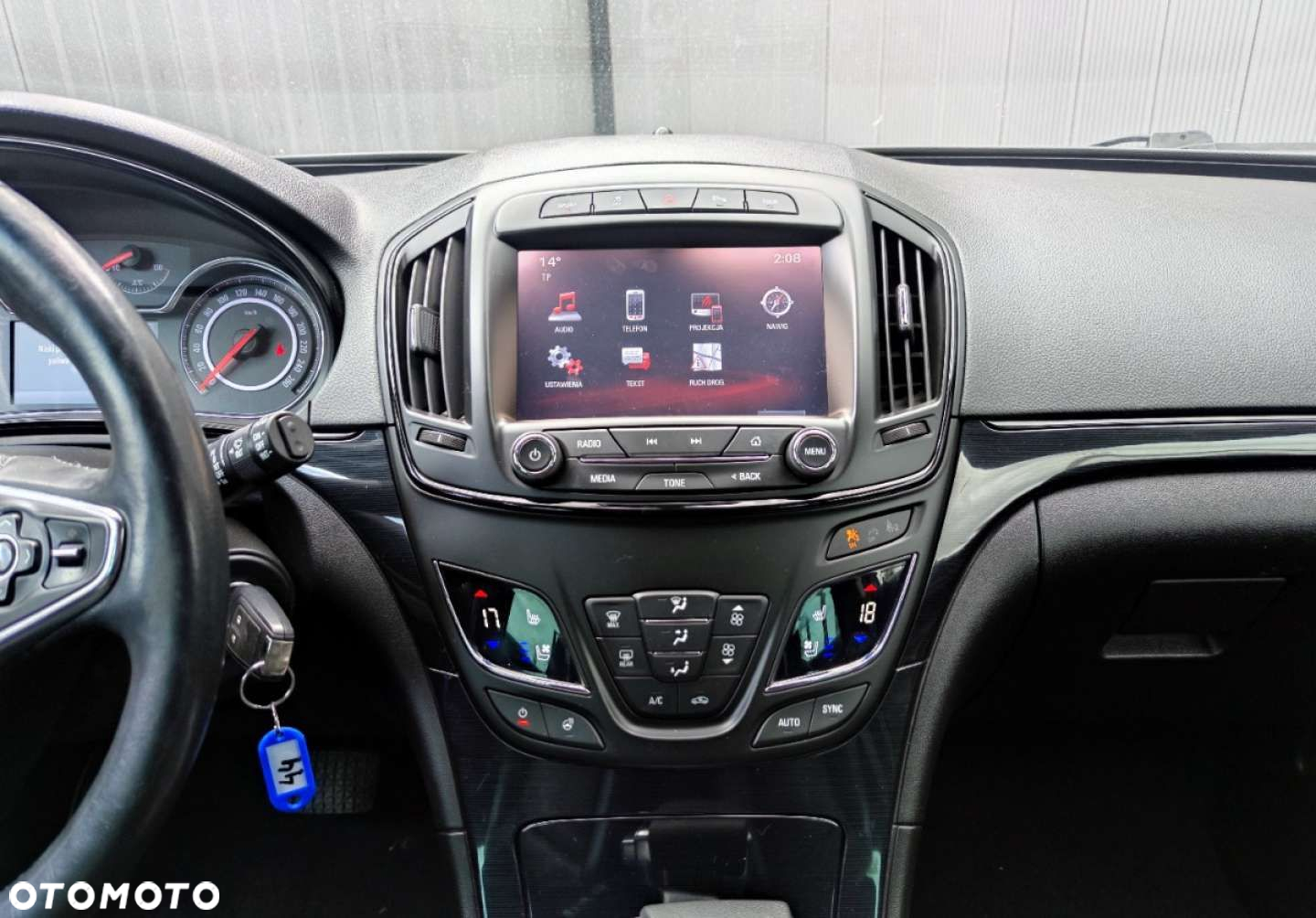 Opel Insignia - 29