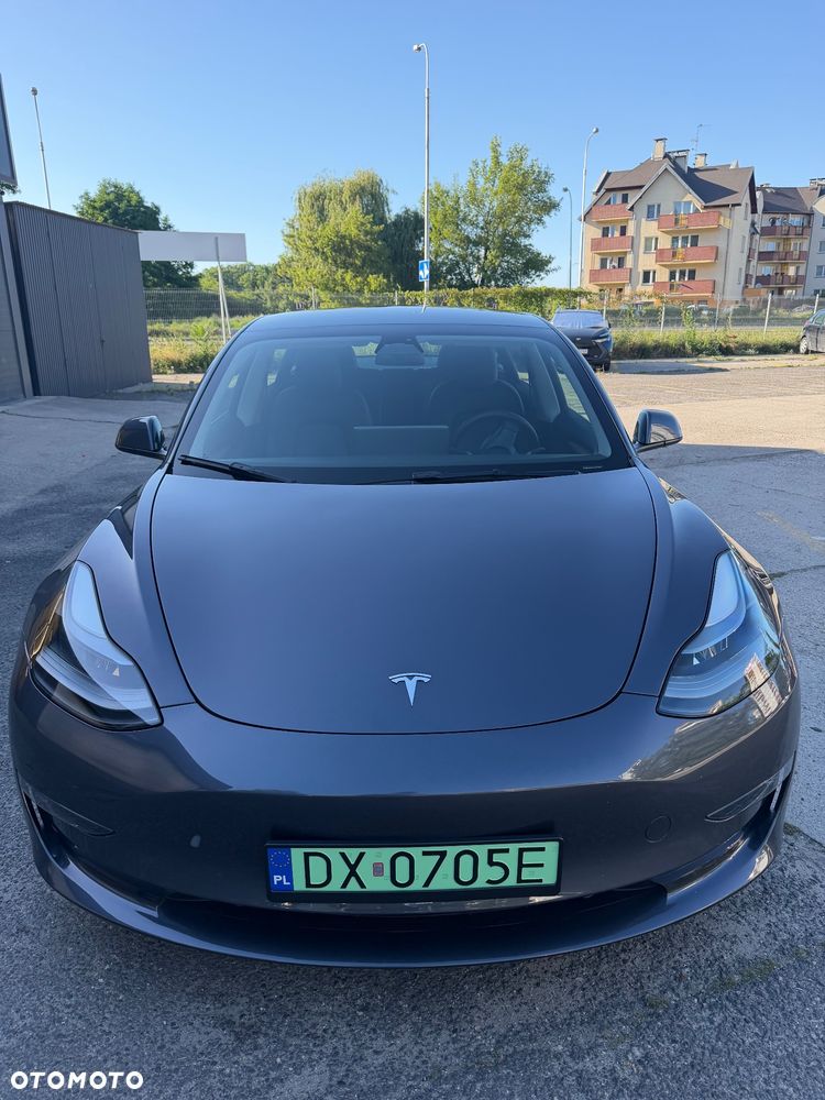 Tesla Model 3 Langstreckenbatterie Allradantrieb Dual Motor Performance - 10