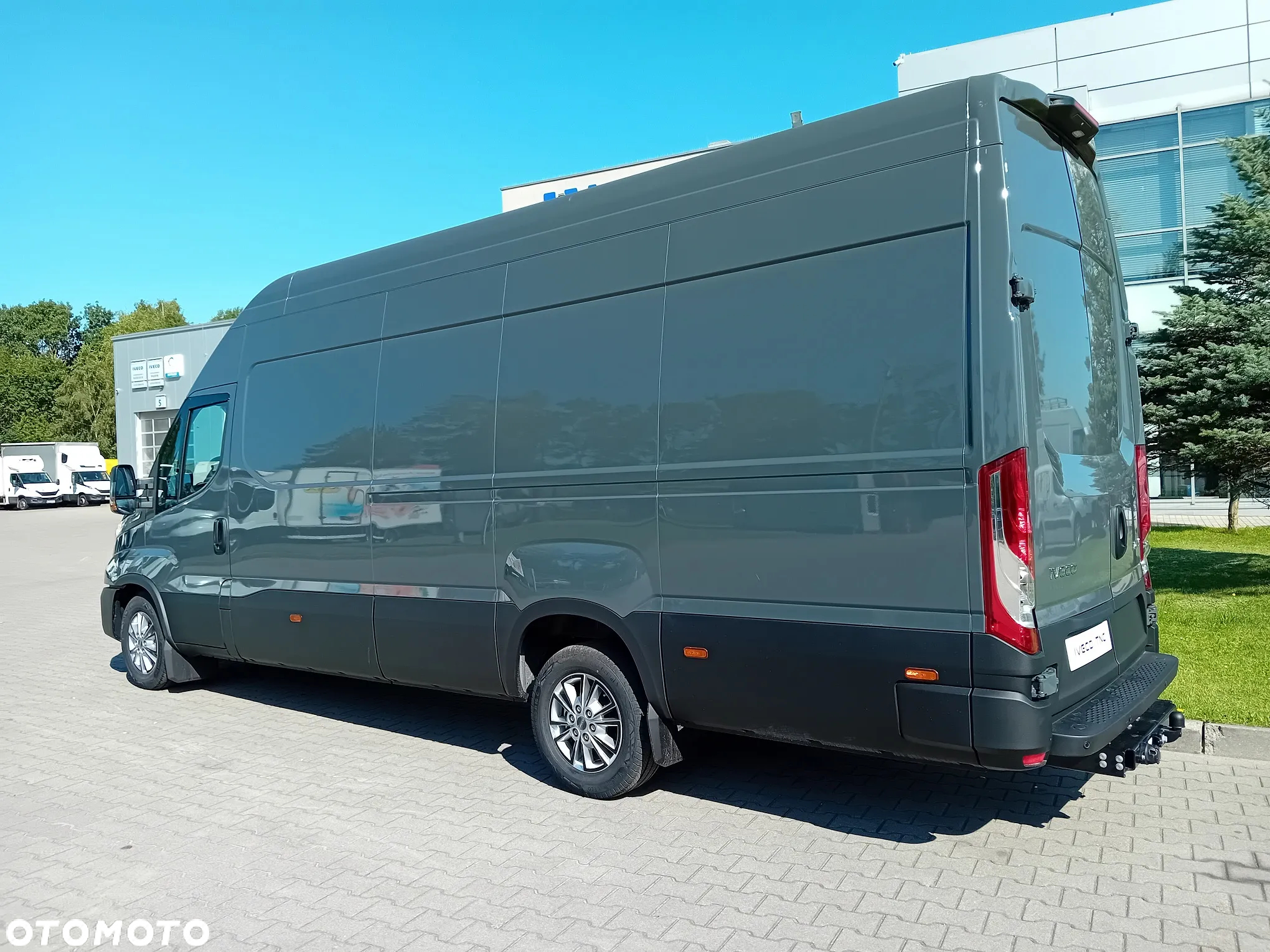 Iveco Daily 35S18HA8 V 3.0 Diesel Hi-Matic Furgon L4H3 - 5