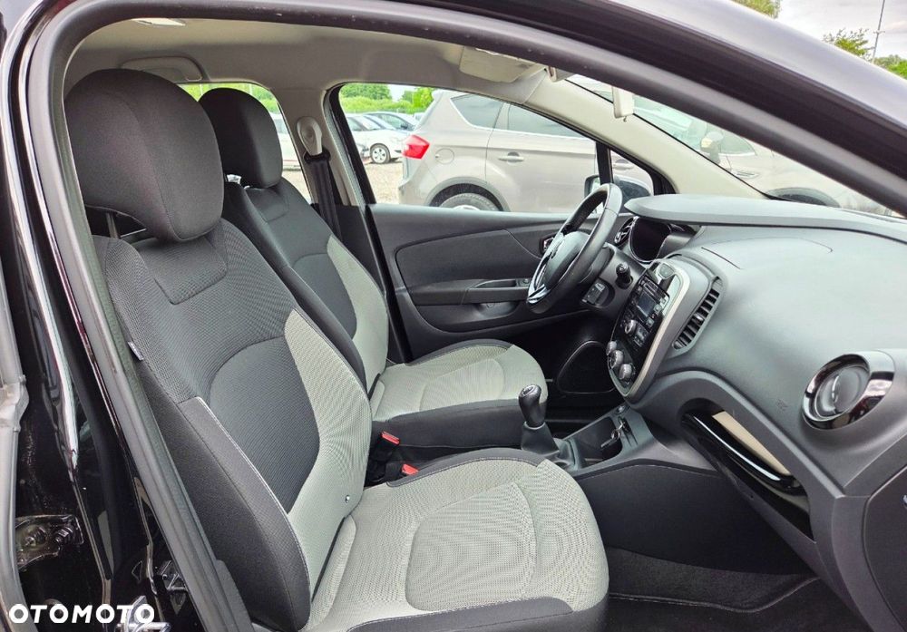 Renault Captur - 23
