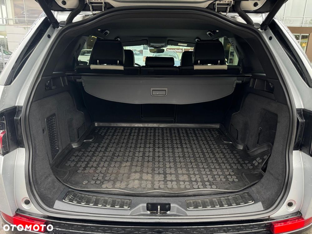 Land Rover Discovery Sport 2.0 D200 mHEV R-Dynamic SE - 23